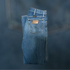 Vintage 28x32 Wrangler Jeans